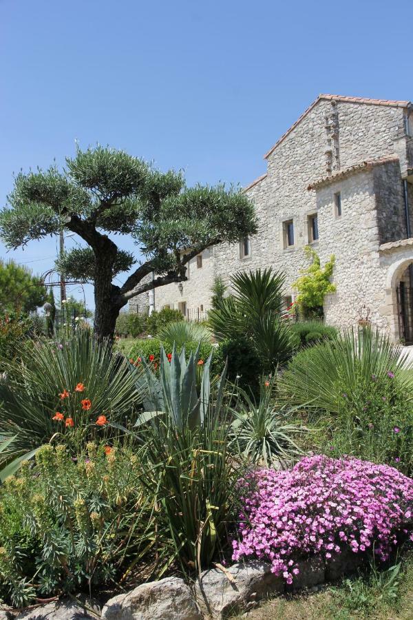 Montjoyer Le Pre De L'Aube B&B 객실 사진